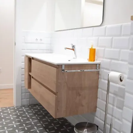 公寓 Avg La Playa 17 *