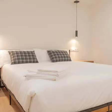 Avg La Playa 17 * 希洪