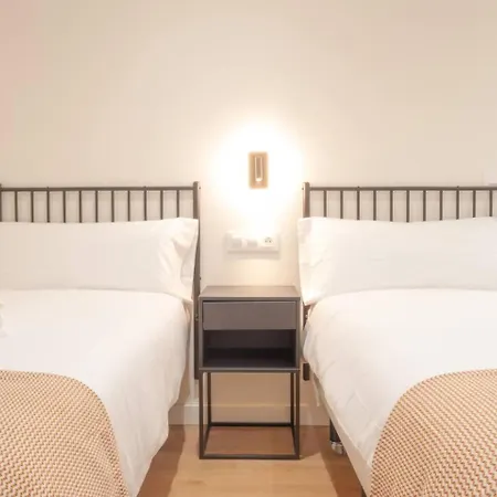 Avg La Playa 17 * 希洪